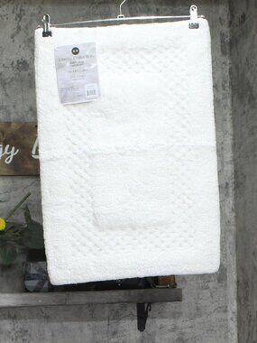 NWT Home Weavers Classy 100% Cotton Bath Rug Rectangle Mat BCL1724WH White 17x24